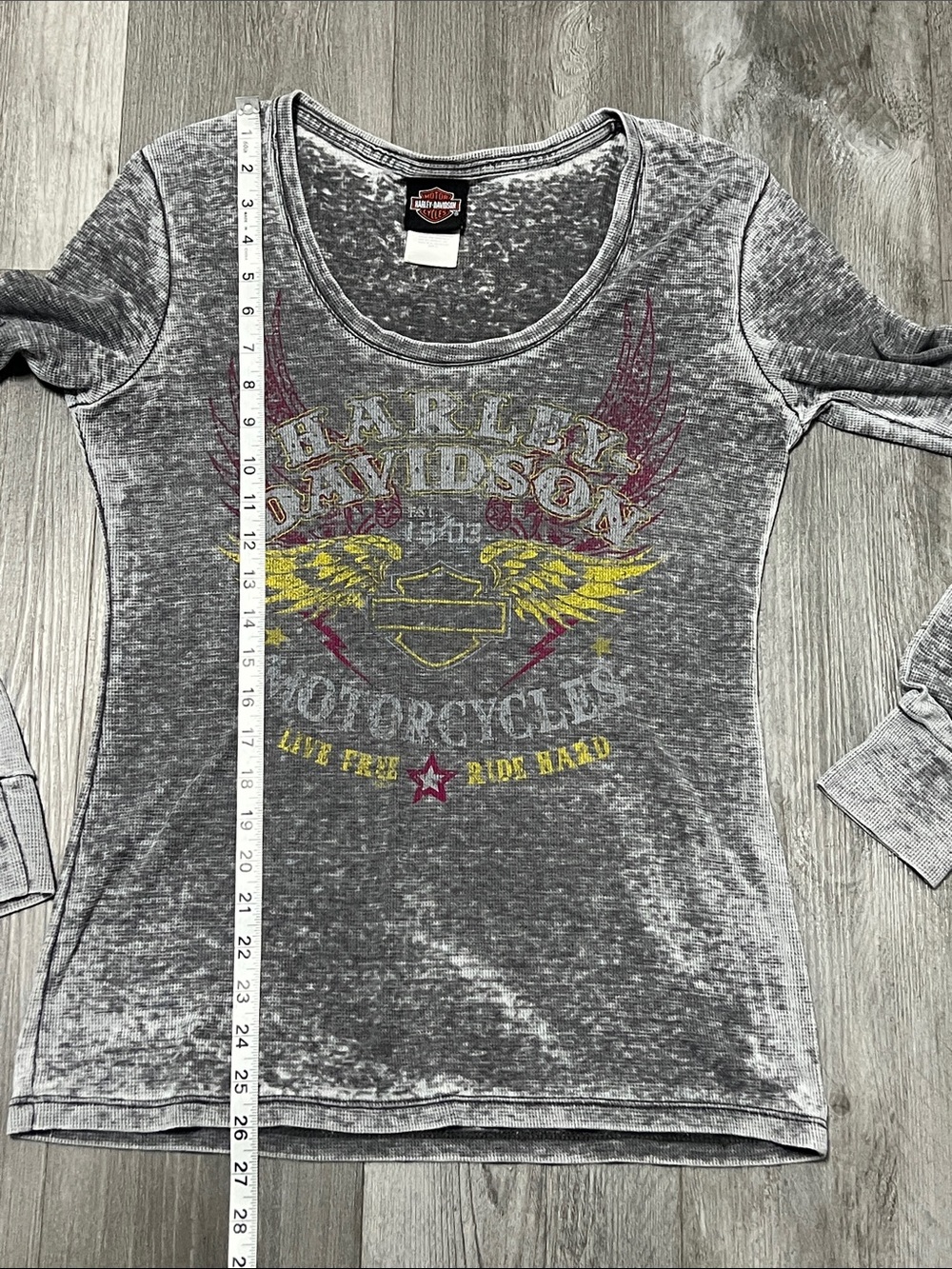 Harley Davidson woman’s long sleeve shirt/ size large - Picture 6 of 8